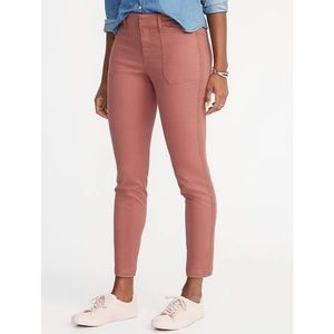 Old Navy Mid-Rise Pixie Chino Side Stripe Ankle